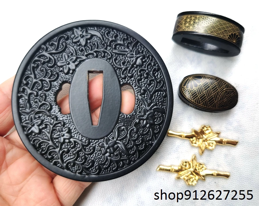 Black alloy flower tsuba flower fuchi Menuki for japanese sword's katana wakizashi tanto