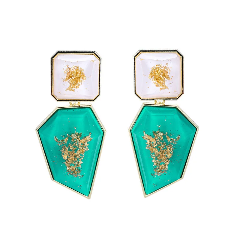 Image of Französische Retro-Ohrringe mit unregelmäßiger rechteckiger Form, geometrischem Design, Goldfolie und Harz, für Damen, mit edlem Ausstrahl.