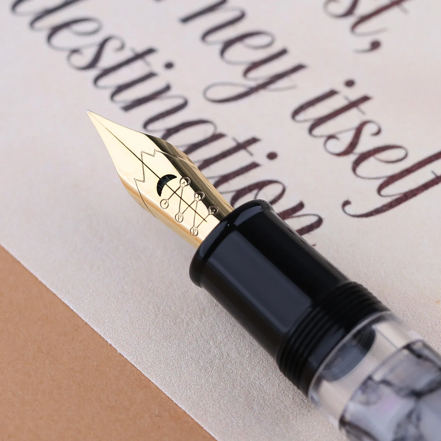 

Upgraded 35# Soft Flex Nib Grip No.6 Standard Copperplate Tip Compatible with MAJOHN P136 P137 P138 P139 Round Body Fountain Pen