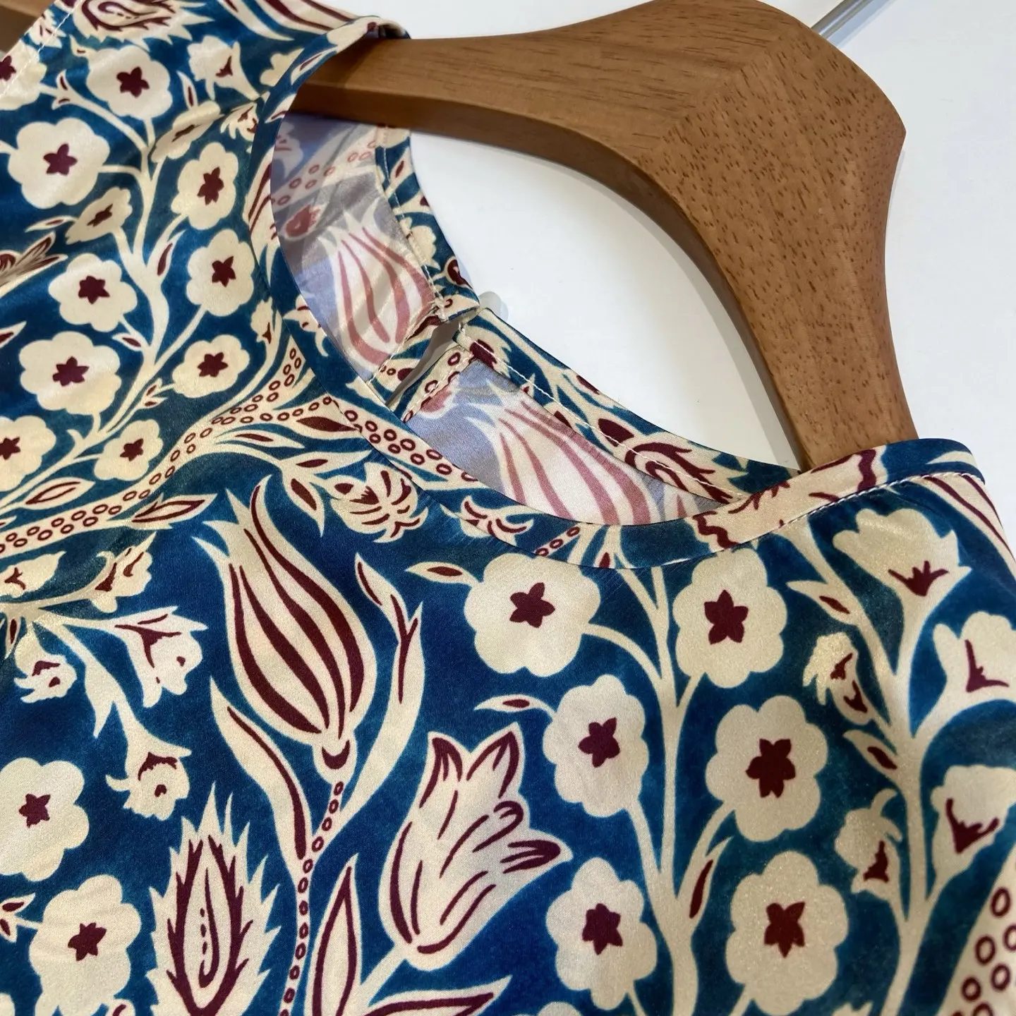 Vacation Feel Loose Beach Dress Eye Catching C Position  LP Walnut Flower Slimming Vest Dress Women's Fashion Summer 2025