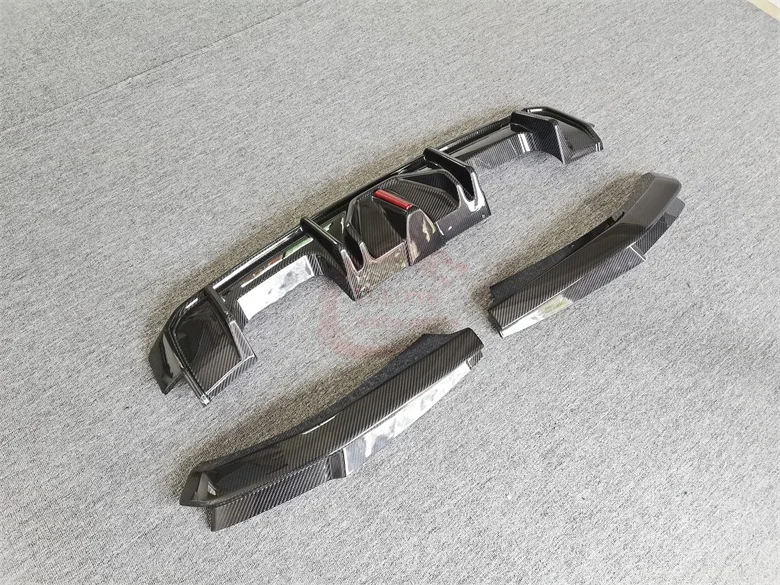 طراز BC لـ BMWS G80 M3 G82 M4 شفة ممتصة للصدمات خلفية من ألياف الكربون الجافة