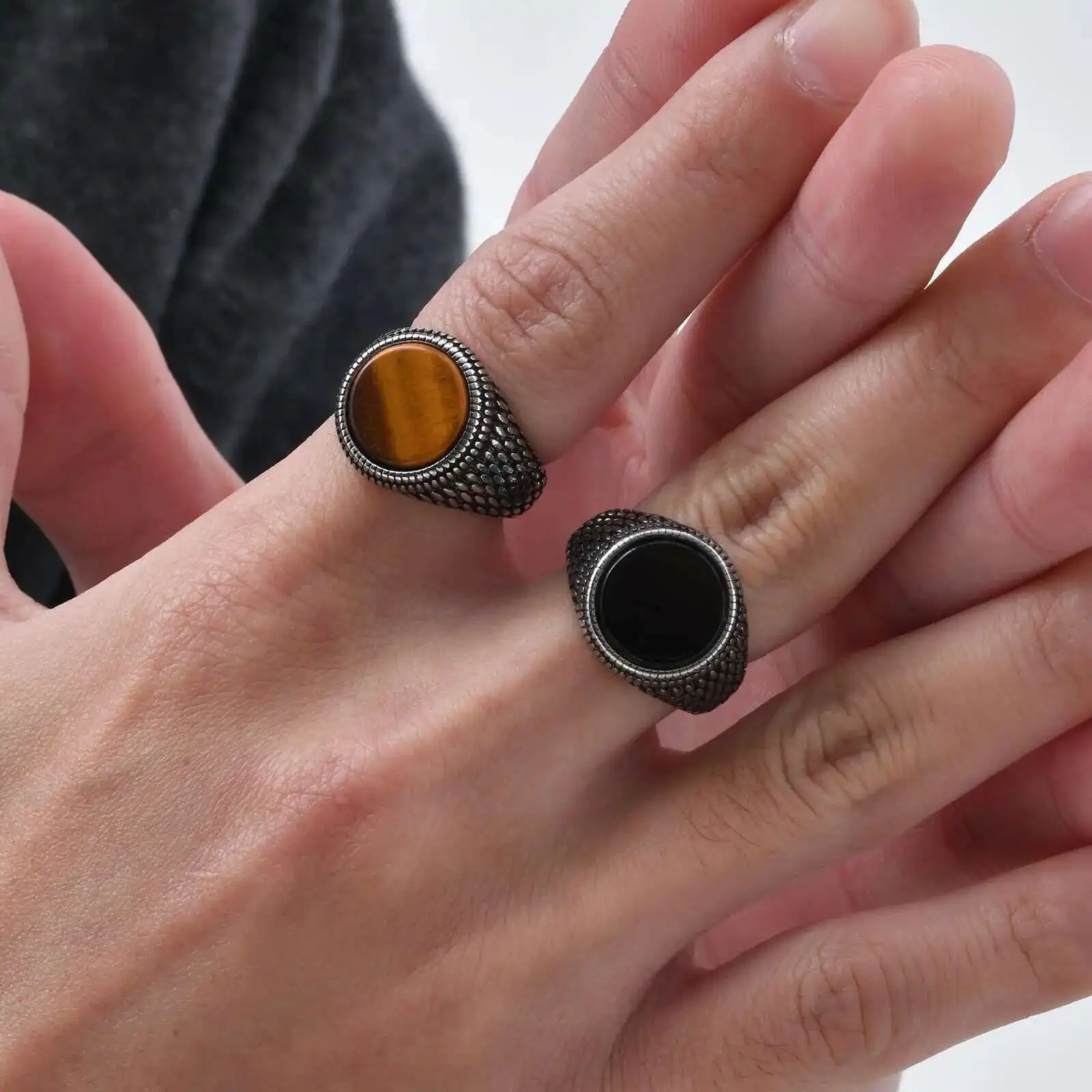 Prjewel Round Tiger Eye Stone Top Finger Band Black Gemstone Stainless Steel Stamp Ring Dragon Scales Textured Signet for Men - view 3