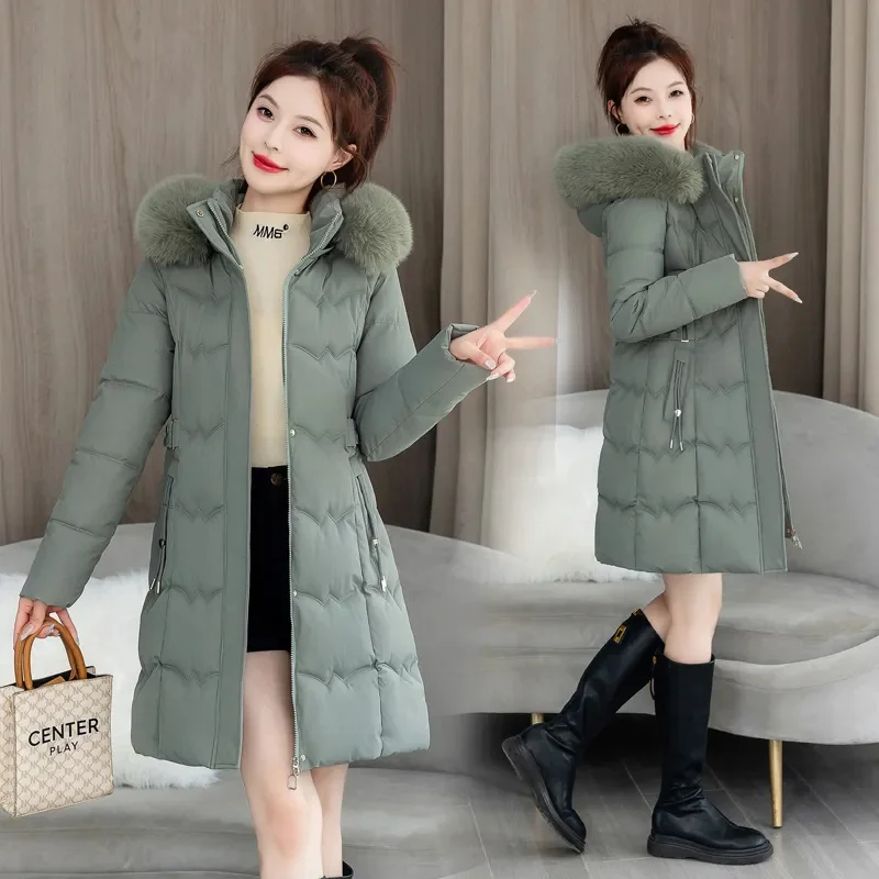 2025ฤดูหนาวใหม่ลงเสื้อแจ็คเก็ตผ้าฝ้ายผู้หญิงแฟชั่นSlim Fur Collar Hooded Cotton Coatผู้หญิงความยาวปานกลางSnow Pike Overcoat