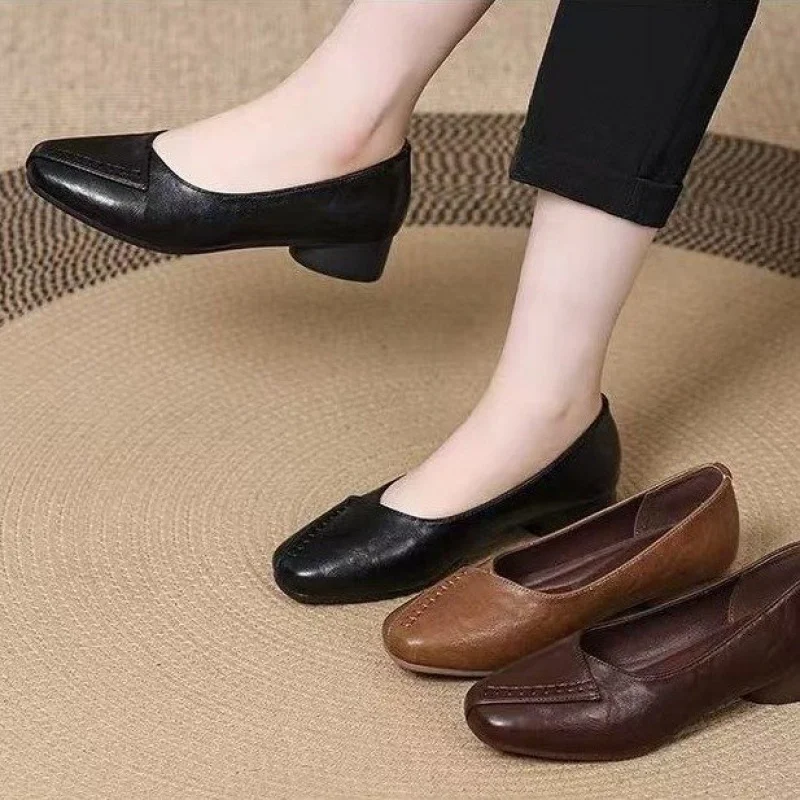 2025 Mocasines sin cordones para mujer Zapatos cómodos de tacón bajo Pisos de trabajo transpirables para personas mayores Antideslizantes Casual