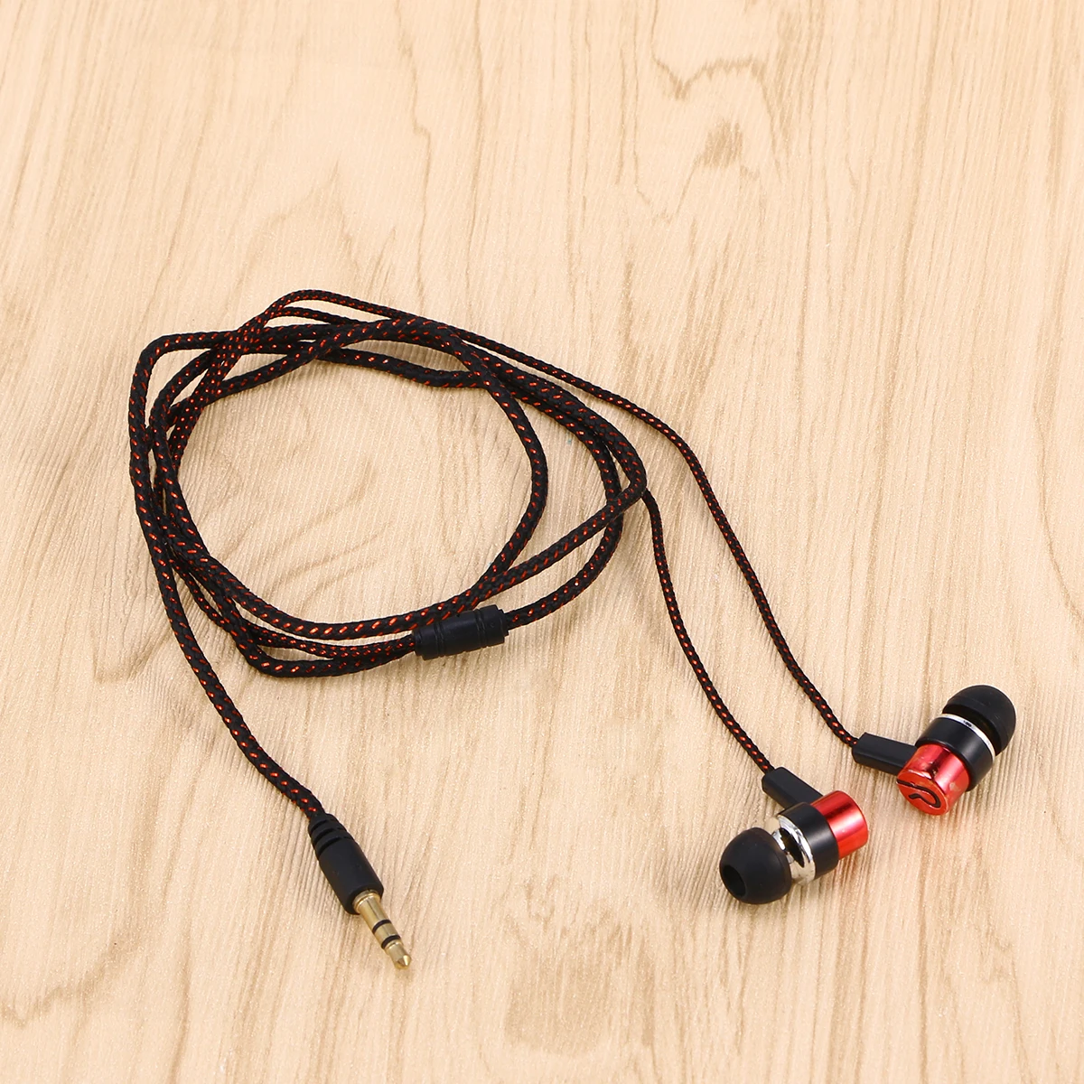 

-Ear Earphone Heavy Bass Stereo Sound 3.5Mm Plug Noise Cancelling Lightweight Comfort Fit For Music Running Gym