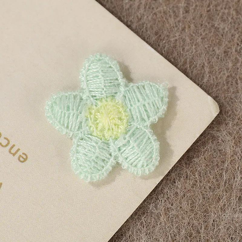 50 Stück Niedliche 3D-Gestickte Blumen-Applikationen für Kinderkleidung, Schuhe, Hüte, Dekorative Verzierungen, Aufnäher – Detail 5