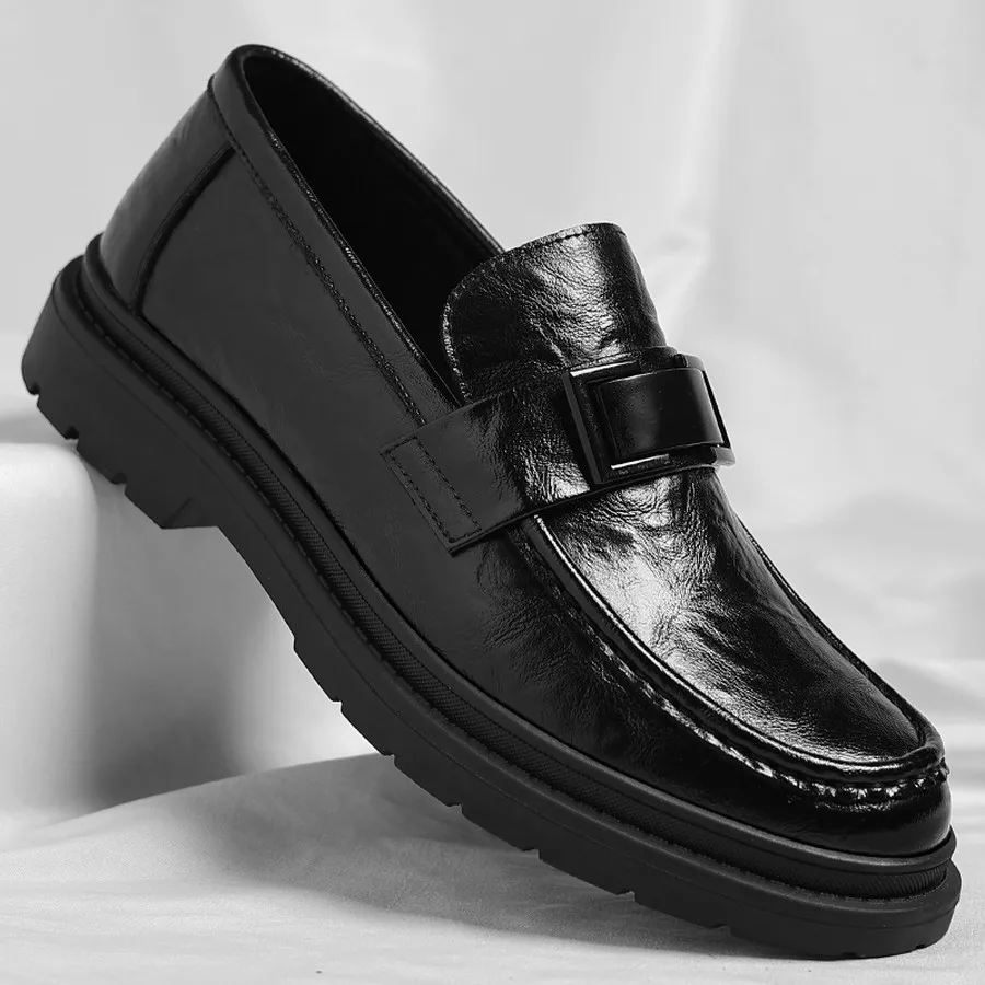 Men's British Style Loafers Wrinkled Texture Thick Sole Slip-On for Business Meetings and Weddings