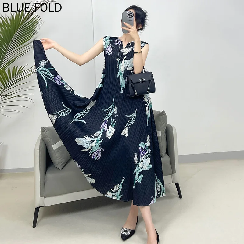 

Pleated Summer New Miyake Casual Small V-neck Sleeveless Printed Dress Female Slim Slim Fashion Long Dress Elegant Vestido Robe