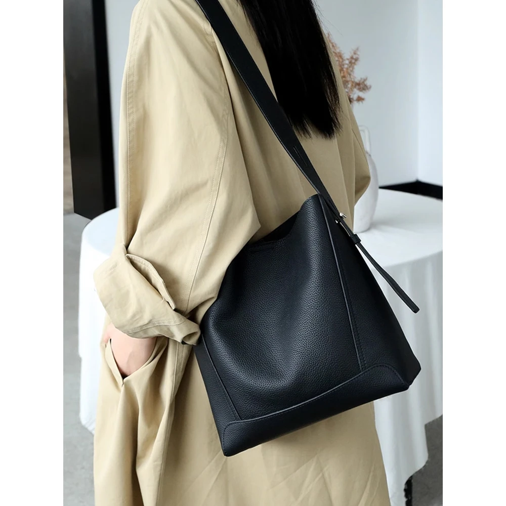 nuova-borsa-buet-da-donna-in-pelle-di-grande-capacita-per-pendolari-singola-spalla-inclinata-sensazione-di-fascia-alta-piccola-borsa-di-design-ence