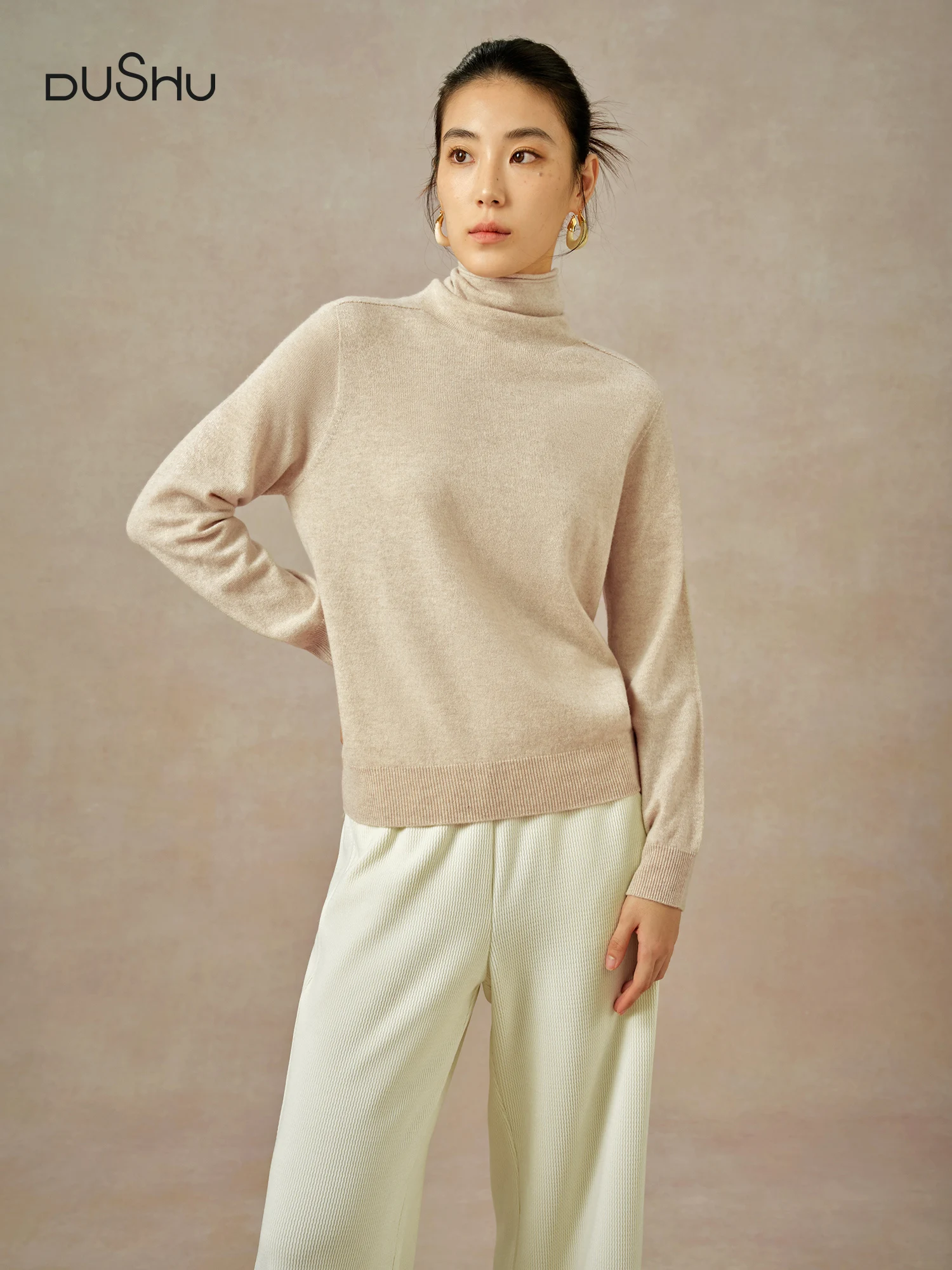 

DUSHU【5 Colors】Women Wool Pullover 100% Wool Round Neck Beige Simple Female Winter Long Sleeve Sweater Top 24DS84073+24DS84054