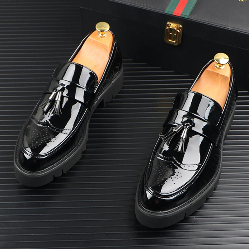 

men's luxury fashion patent leather shoes slip-on tassels shoe wedding party dress carved brogue platform loafers black footwear