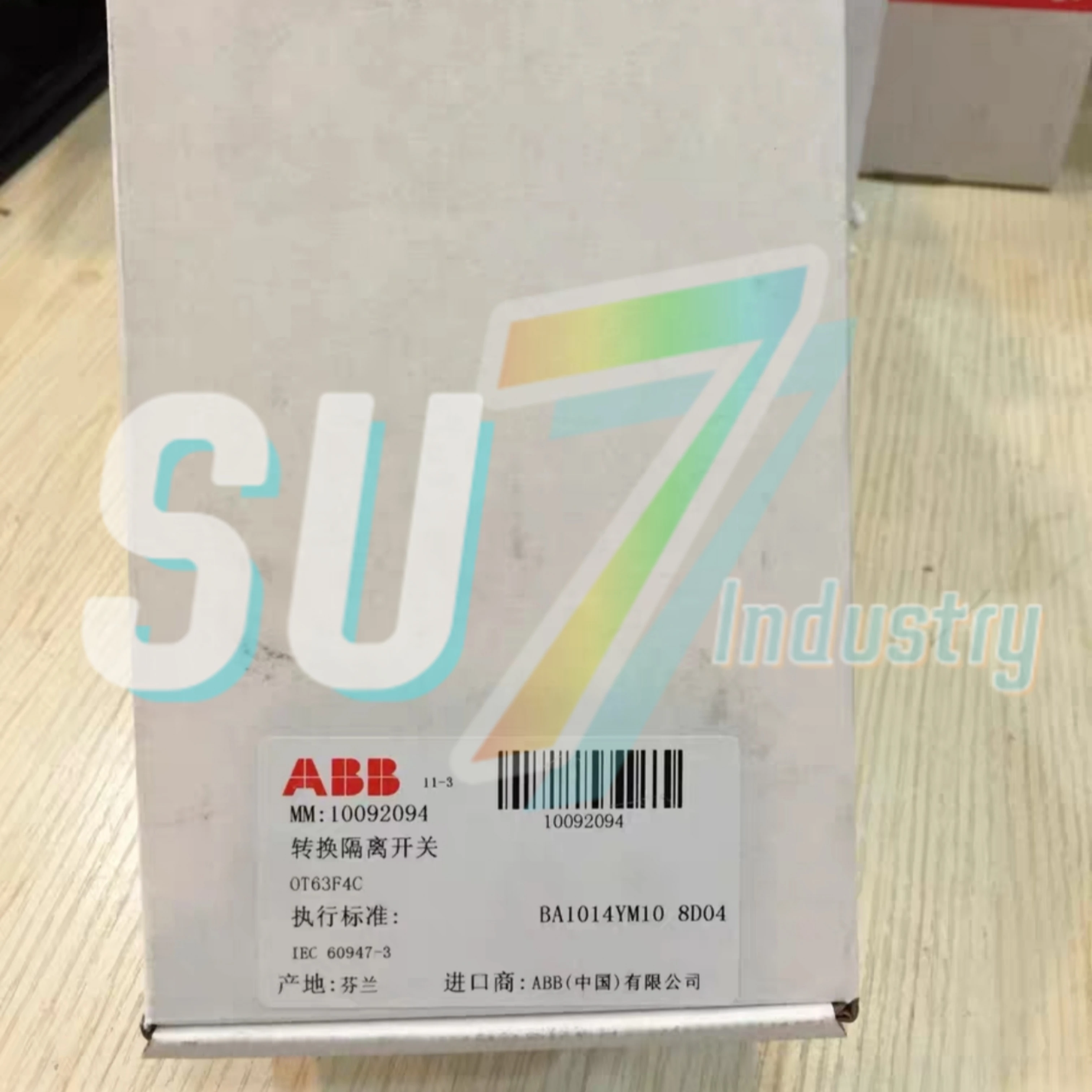 

Новый оригинальный ручной изолятор с двойным выключателем питания OT63F3C OT63F4C OT80F3C OT80F4C