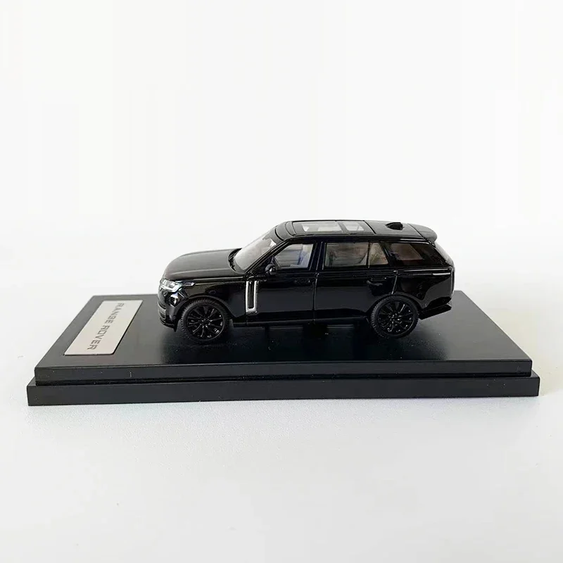 LCD 1:64 Model Car Range R MK5 P530 Longer Version Alloy Die-Cast SUV Collection- Black