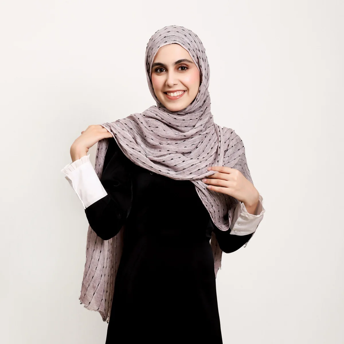 

2025 хиджаб из искусственного шелка, мусульманский шарф, платок с бахромой, женский полосатый платок, повязка на голову, тюрбан, банданы, Bufanda, платок, Turbante Mujer