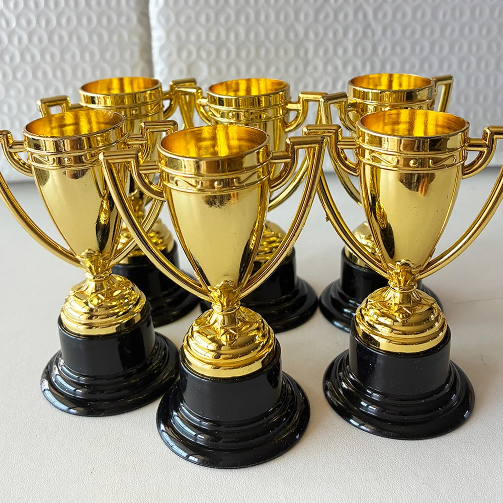 

6pcs Mini Trophies Plastic Trophy Kids Gift Classroom School Gold Trophy Award Competitions Ceremony Racing Birthday Party Decor