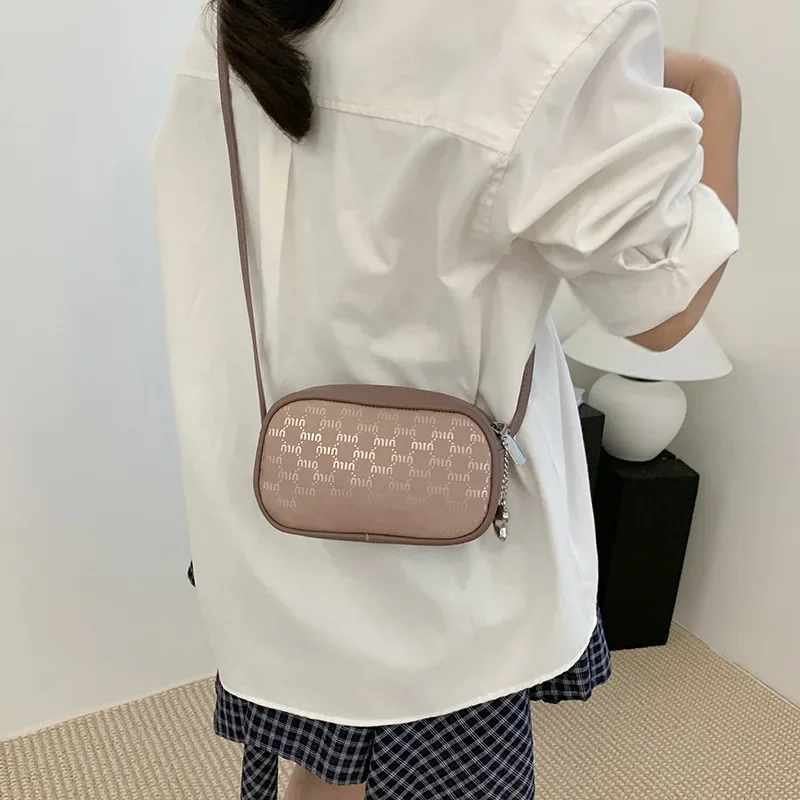 

Women's 2025 Lightweight Circular Bag Compact Shoulder/Crossbody Design Fashionable Mini Tote for Phones & Essentials