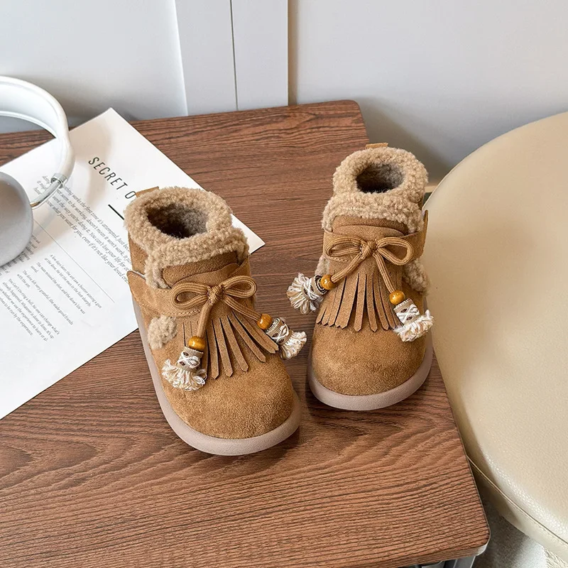 

Обувь для девочек в стиле принцессы с милыми кисточками, новинка 2025 года, зимняя теплая модная детская хлопковая обувь на флисовой подкладке