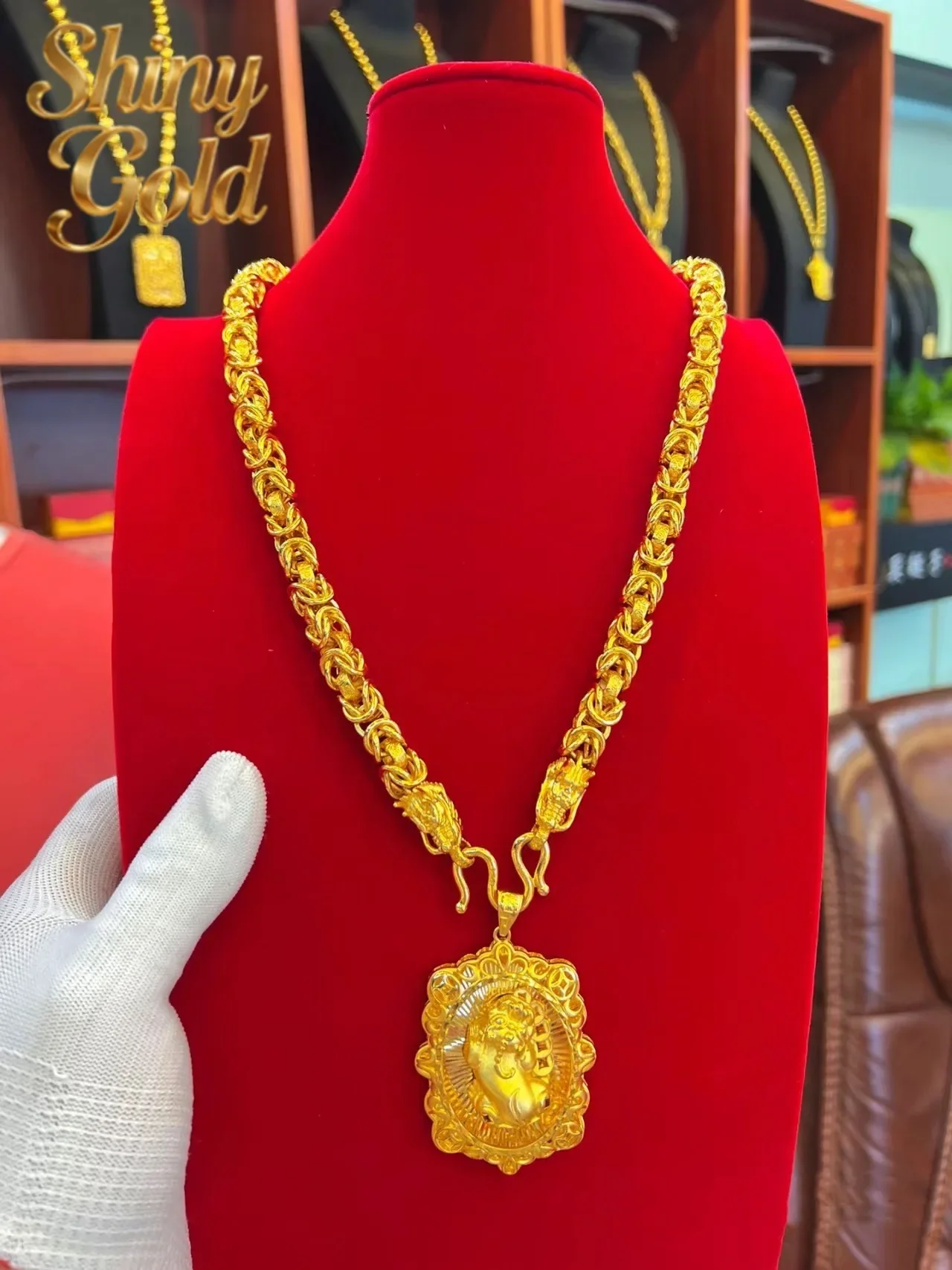 

ShinyGoldFashion and luxurious 9999 24K real gold double dragon head Guanyin necklace pendant domineering dragon brand