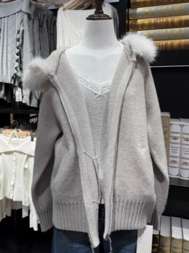 

Бежевые плюшевые вязаные женские с капюшоном, осенние повседневные хлопковые теплые свитера с карманами, топы, винтажный шикарный свитер в консервативном стиле, кардиган