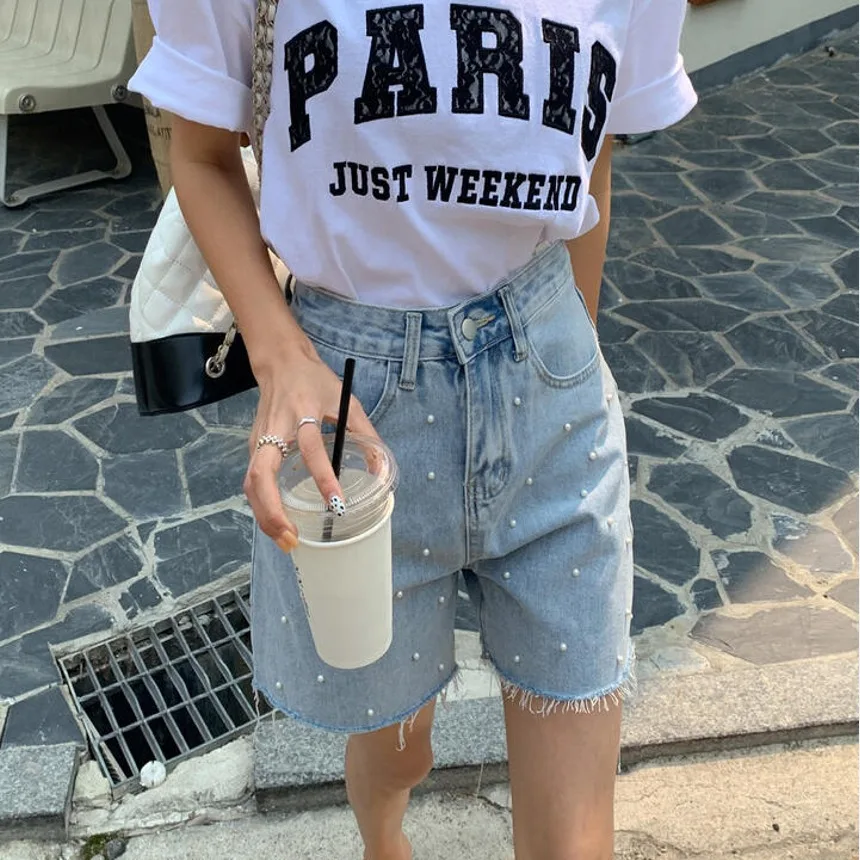 

Summer 2026 Chic Fashionable Casual Pearl Embellished Wide Leg Denim Shorts High Waist Button Closure Cotton Blend Blue Jeans
