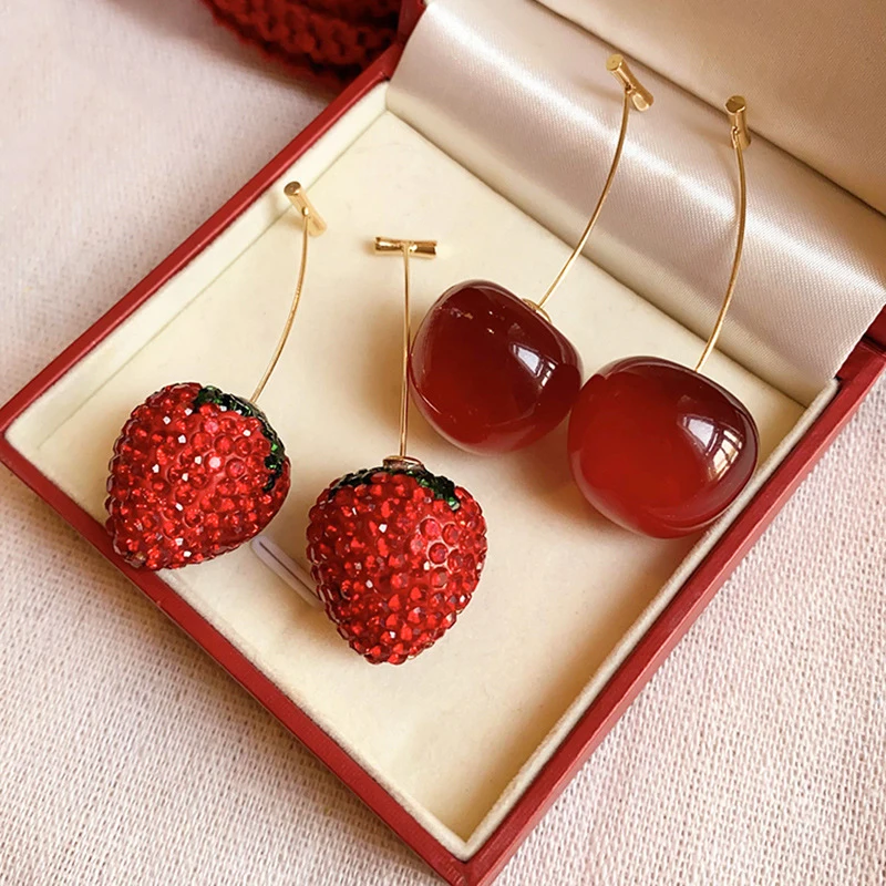 Cherry Strawberry Drop Earrings for Women Red Rhinestone Dangle Earrings Temperament Party Wedding Ear Jewelry Gifts