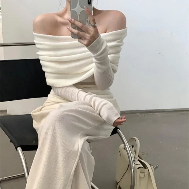 French One Shoulder Gentle Knitted Top Women's Design Sense Slim Fit Show Off Shoulder Long Sleeve Sweater Solid Color