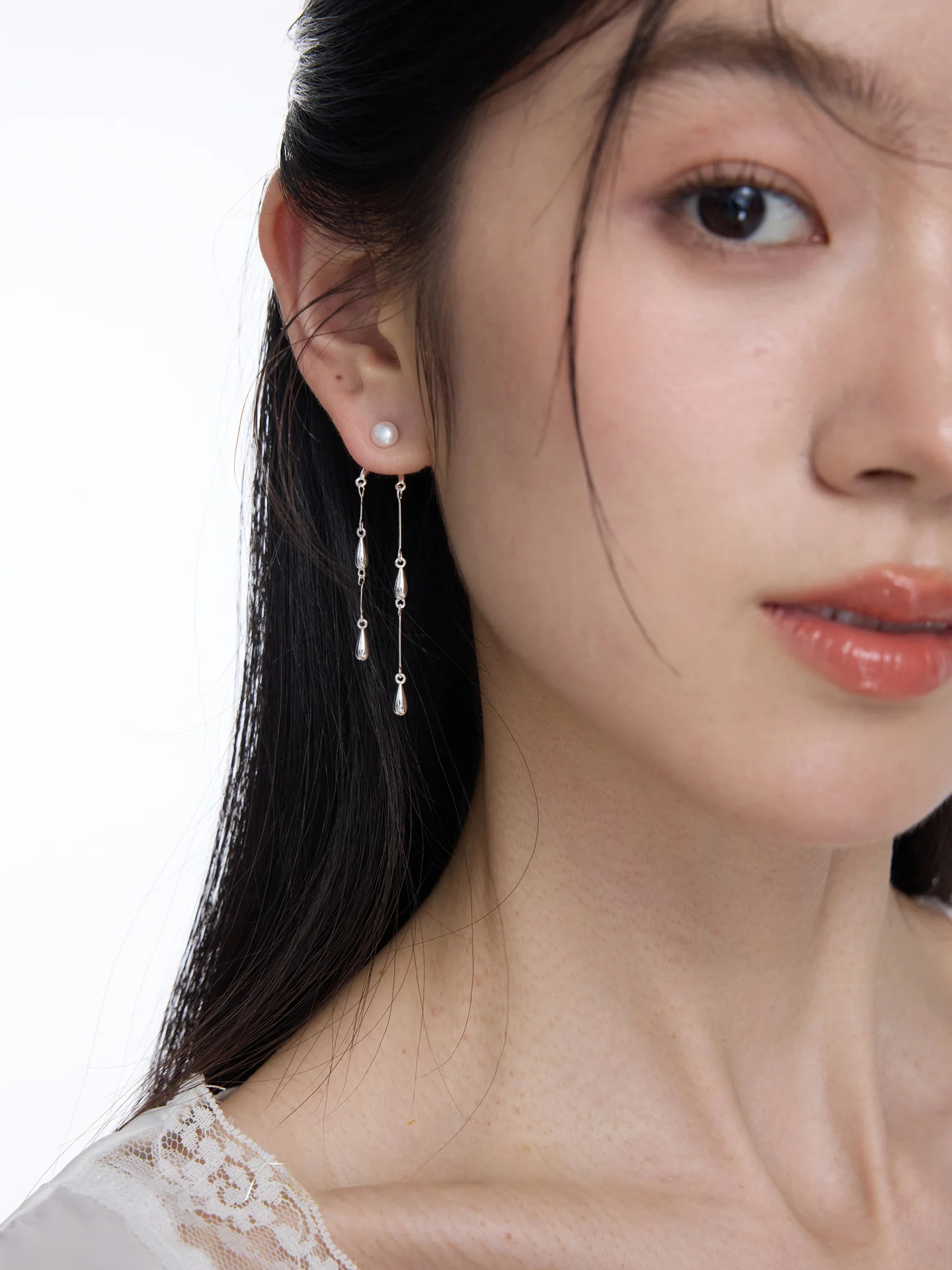 ロングパールドロップイヤリング女性エレガントシンプルファッション合金シルバーゴールドメッキジュエリースパークリング表面デザイン耳ジュエリー