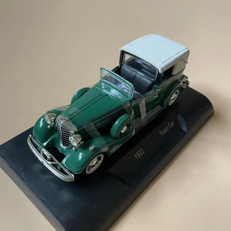 1:32 Scale Diecast Alloy Signature Green Toys Vintage Cars Model Classic Nostalgia Adult Collection Souvenir Gift Static Display