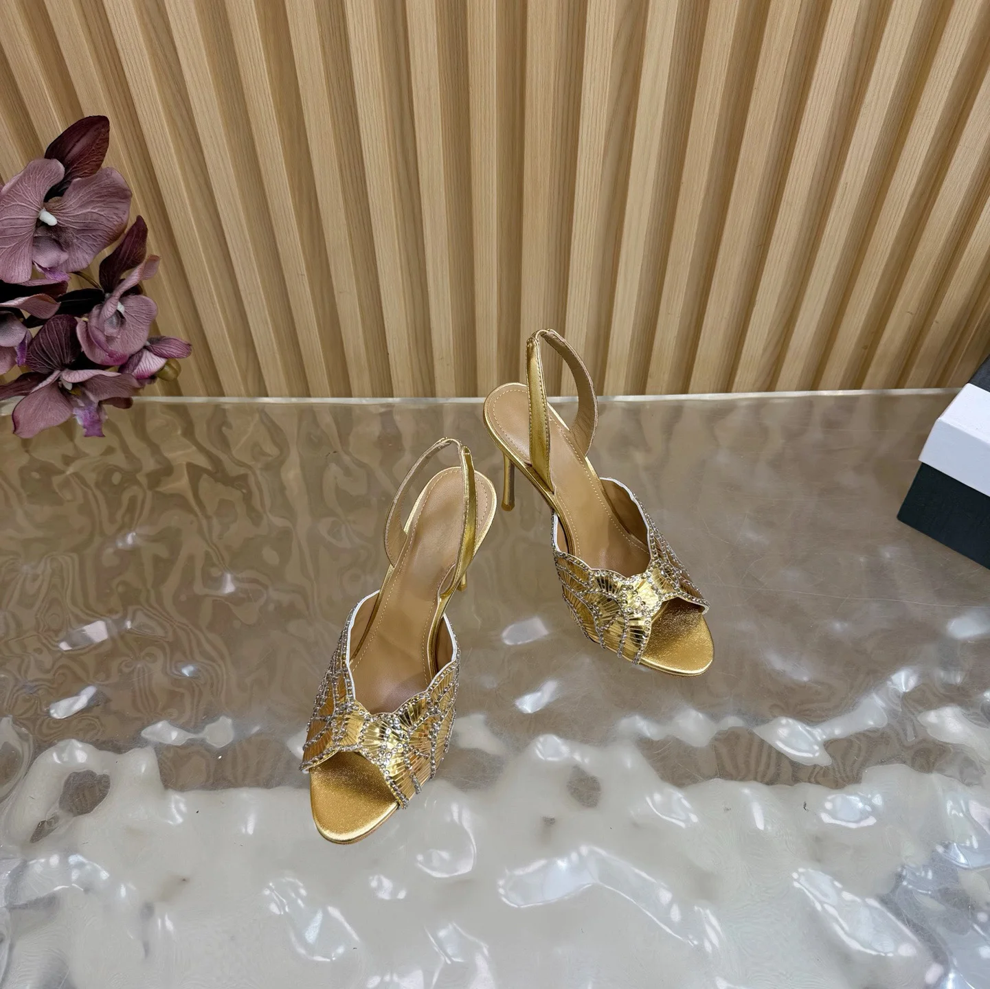 

Женские туфли на шпильке с пайетками 2025 года – с открытым носком, с открытым задником, на шпильке