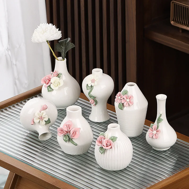 Handheld Flower Ceramic Small Vase Holiday Gift Home Living Room Office Tabletop Atmosphere Decorative Ornament Minimalist Style