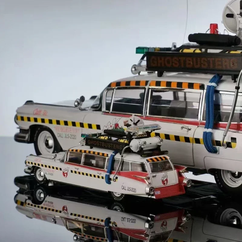 YS Cadillac Ecto-1 Modello di auto di simulazione in lega Kamikaze, collezione di giocattoli decorativi per bambini, regali di Natale per bambini.