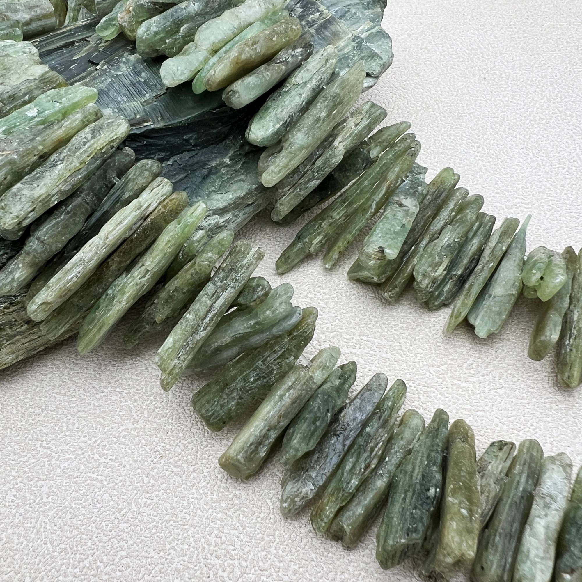 Full Strand 16Inchs Rough Natural Green Quartz Stick Beads For DIY Jewelry Making MY240531