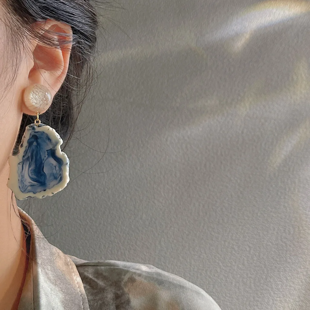 العصرية الأزرق التدرج الاكريليك الأقراط 2025 رائجة البيع موضة بالتنقيط النفط أقراط تصميم فريد مجوهرات أنيقة #4