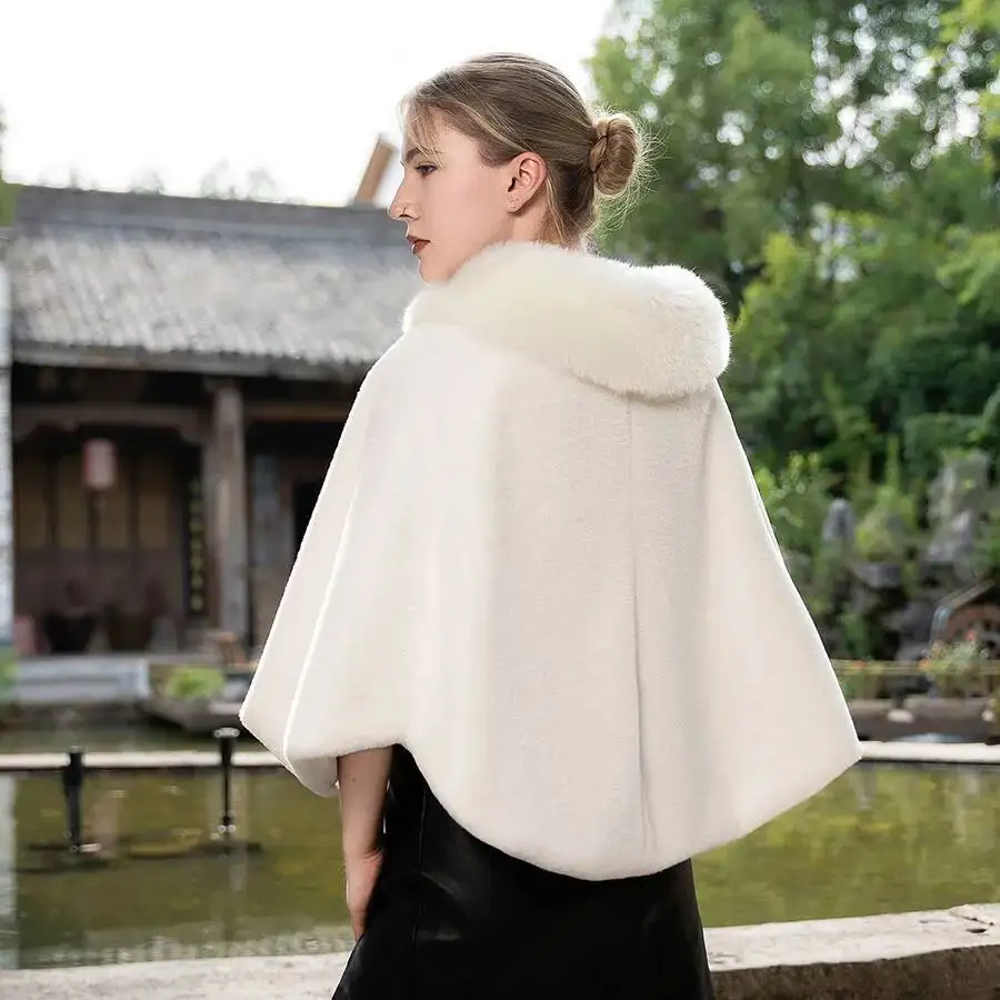 เสื้อคลุมขนเฟอร์เทียมสไตล์จีนสุดหรูสำหรับงานปาร์ตี้ งานแต่งงาน ผ้าคลุมไหล่สำหรับผู้หญิง ฤดูใบไม้ร่วง ฤดูหนาว ให้ความอบอุ่น