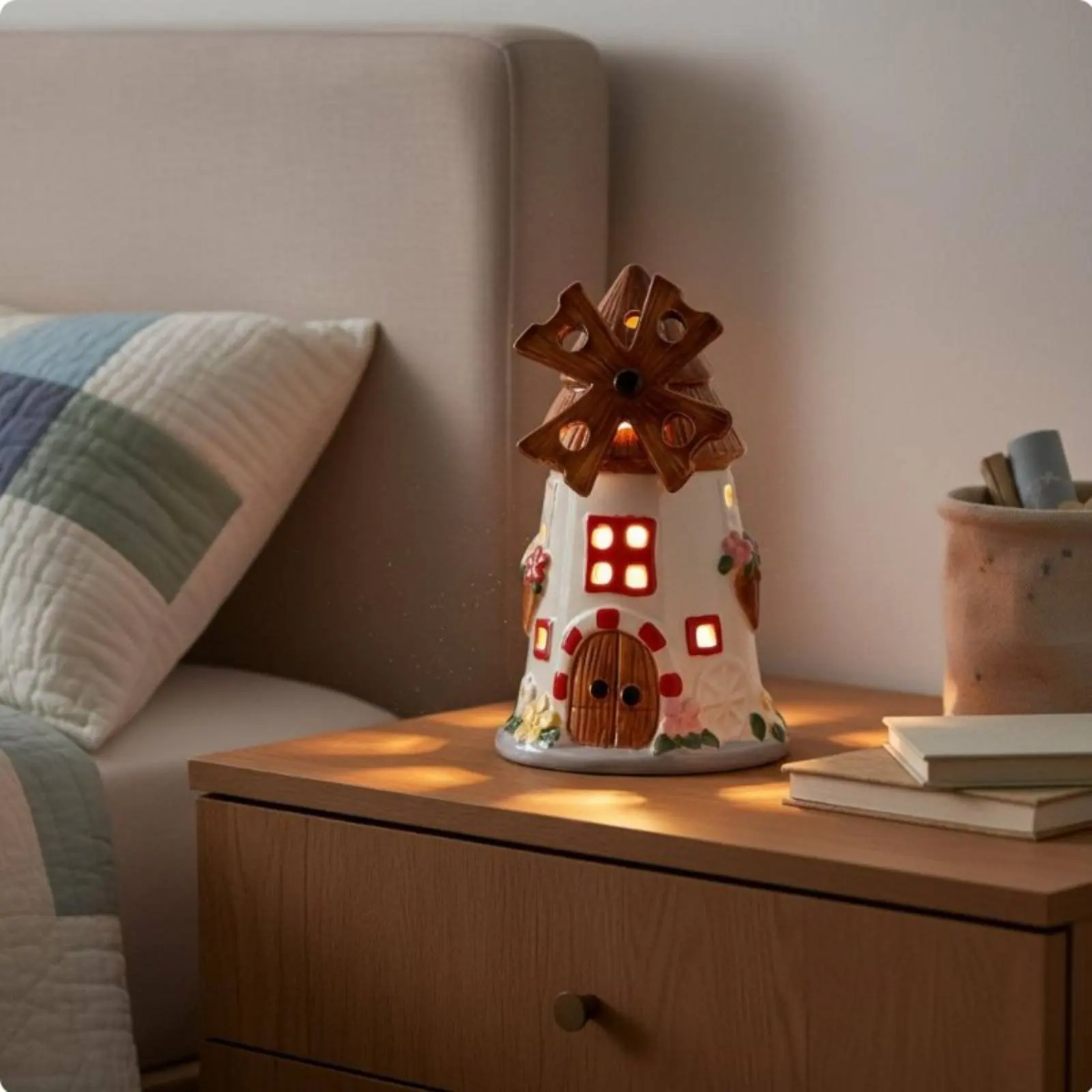 Rotating Fan House House Night Lamp Decorative Detail Ceramic Rotating Fan House Lamp Cute Cottage Table Lamp Timeless Design