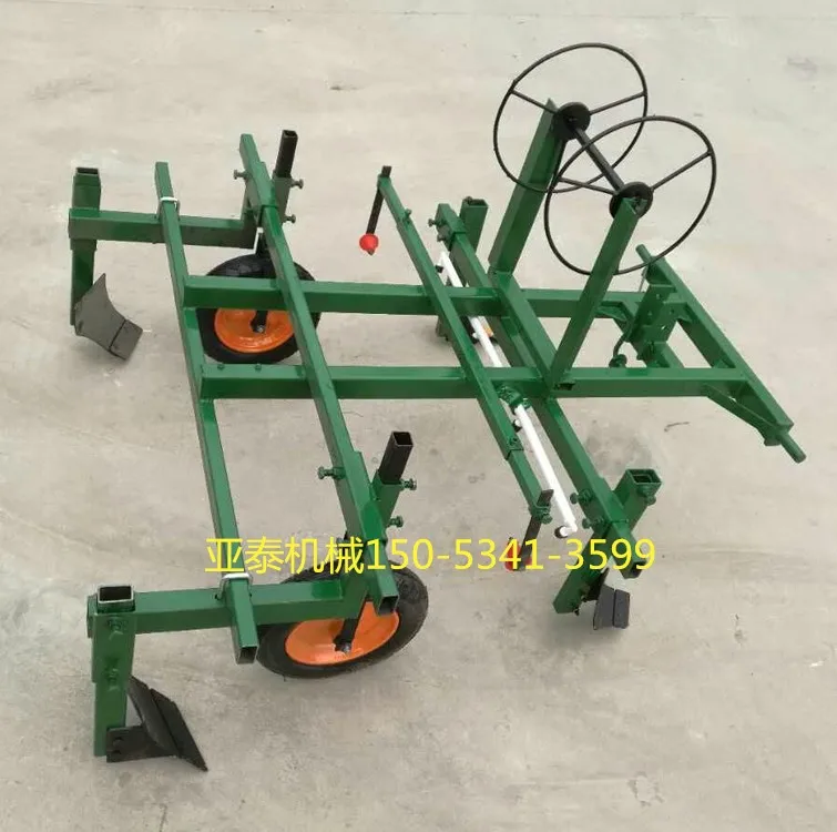 Agricultural single ridge laminating machine, manufacturer wholesale four-wheel hand-held supporting film covering machine, film