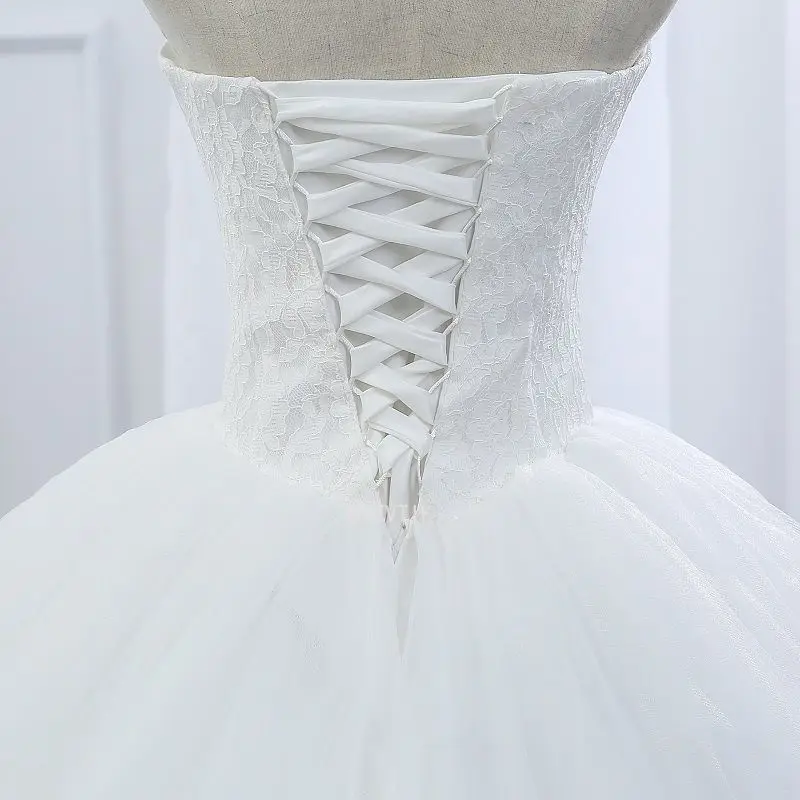 Elegant Simple Classic Ball Gown Strapless Sleeveless Wedding Dress Customized Fashion Lace Sweetheart With Train Bridal Gown