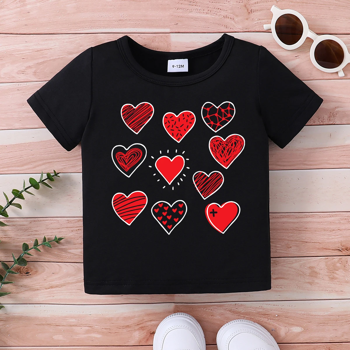 Summer T-shirt Round Neck Short Sleeved Heart-Shaped Pattern Top Stylish Versatile Multiple Options Baby Children\'s Clothing