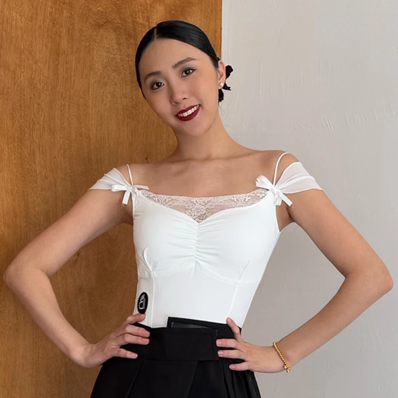 ฤดูร้อน Latin Dance Tops ผู้หญิงห้องบอลรูมเต้นรําการฝึกอบรมเสื้อผ้าสีแดงสีดําสีขาวลูกไม้ Onesie Rumba Salsa Dance L15973