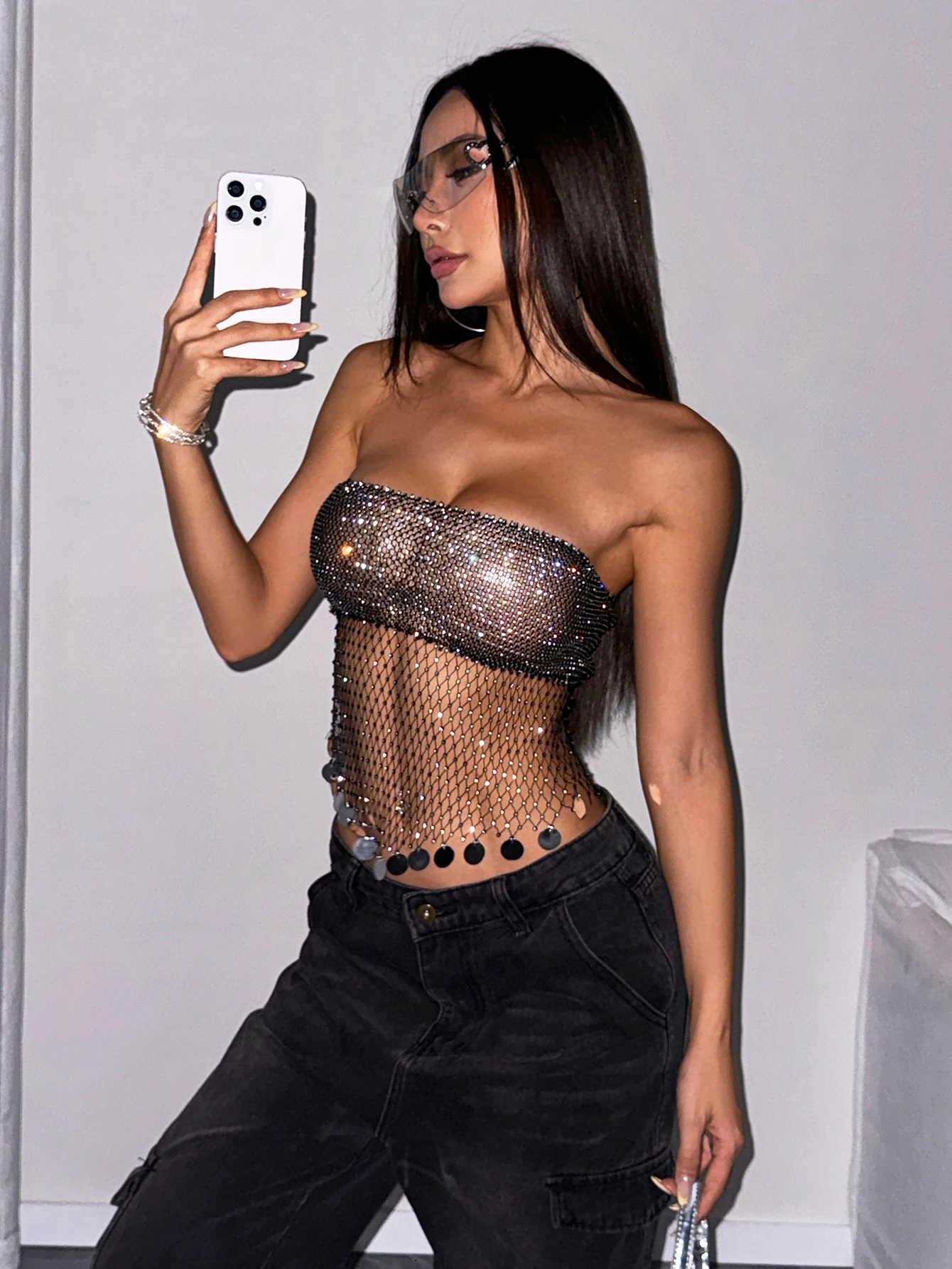 Camisola de rejilla de diamantes de imitación de lujo para mujer, camisetas de tubo sexis transparentes con agujeros y espalda descubierta, camisetas sin mangas de fiesta con borlas y lentejuelas