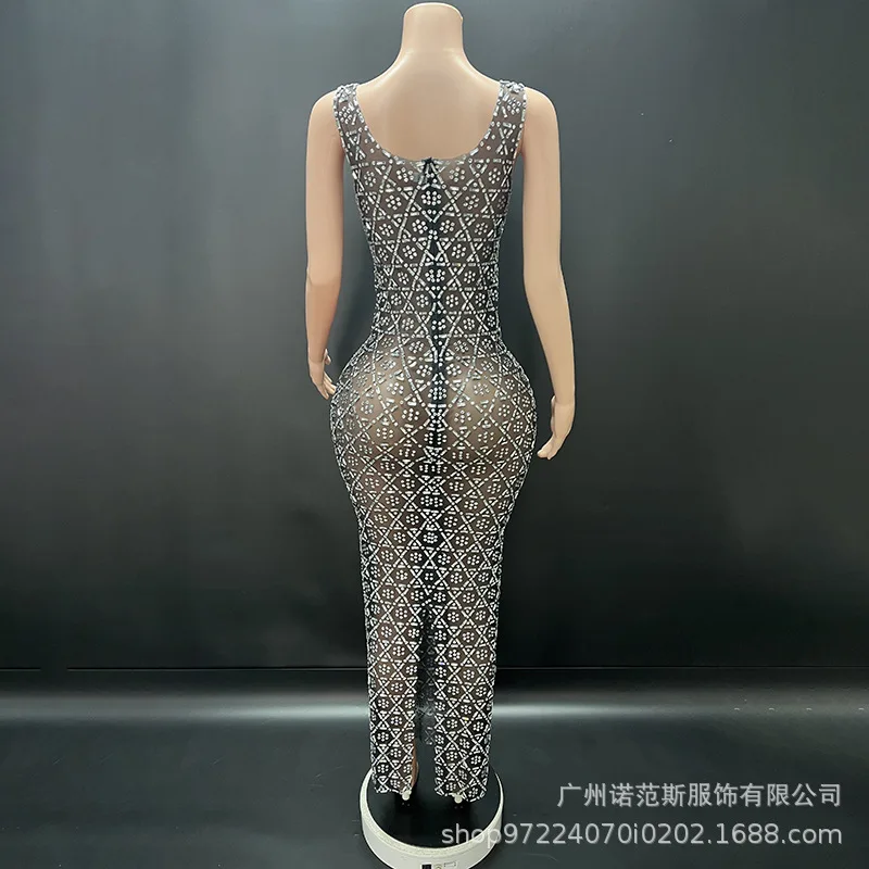 Sexy laag uitgesneden glanzende strass temperament hoogtransparante jurk jaarlijkse bijeenkomst waardige sfeer gastheer jurk model catwalk