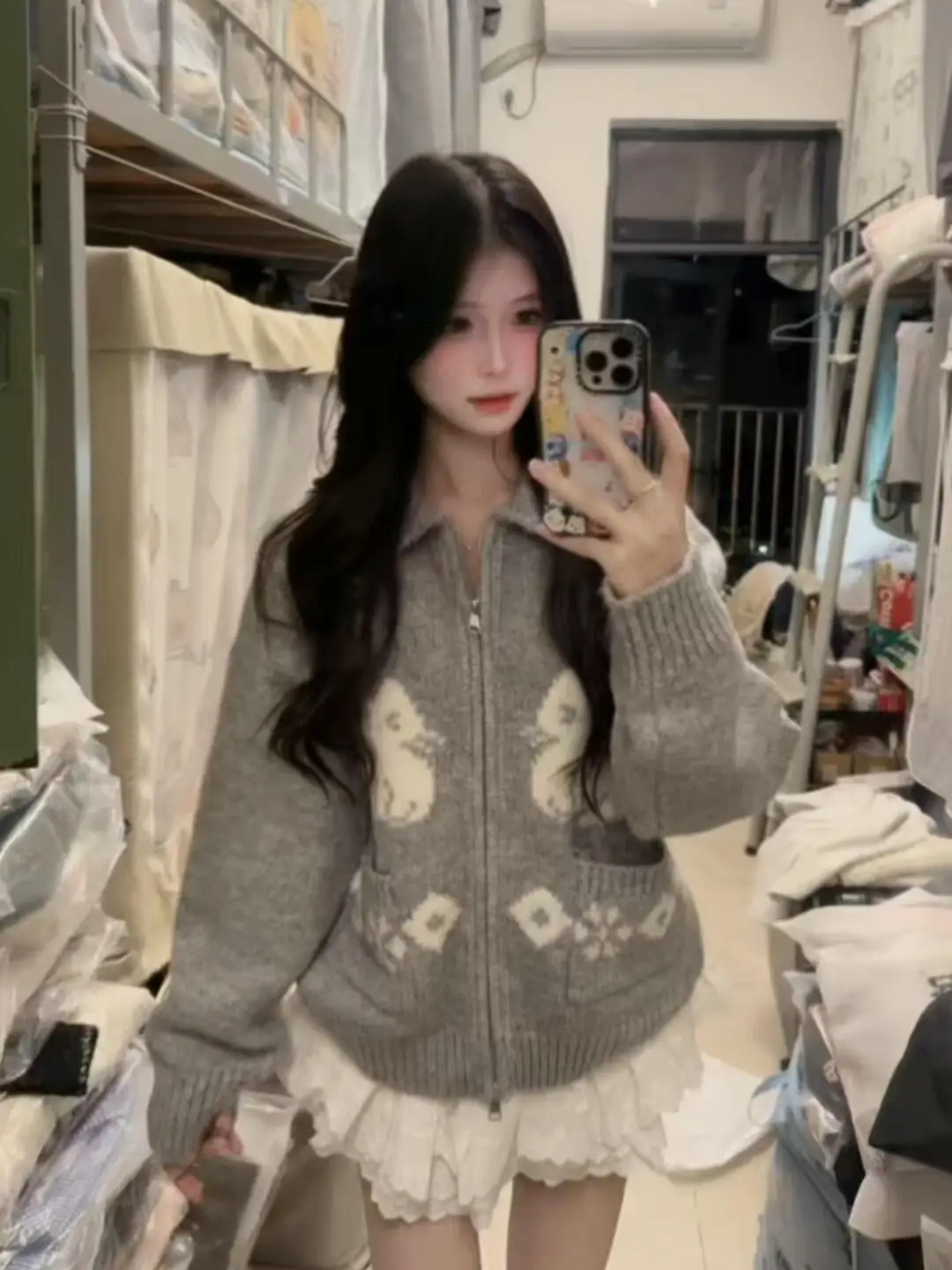 

Loose Fit Grey Squirrel Embroidery Knitted Open Cardigan Women's Style Soft Long Sleeve Warmth Assurance Zipper Closure Sweater