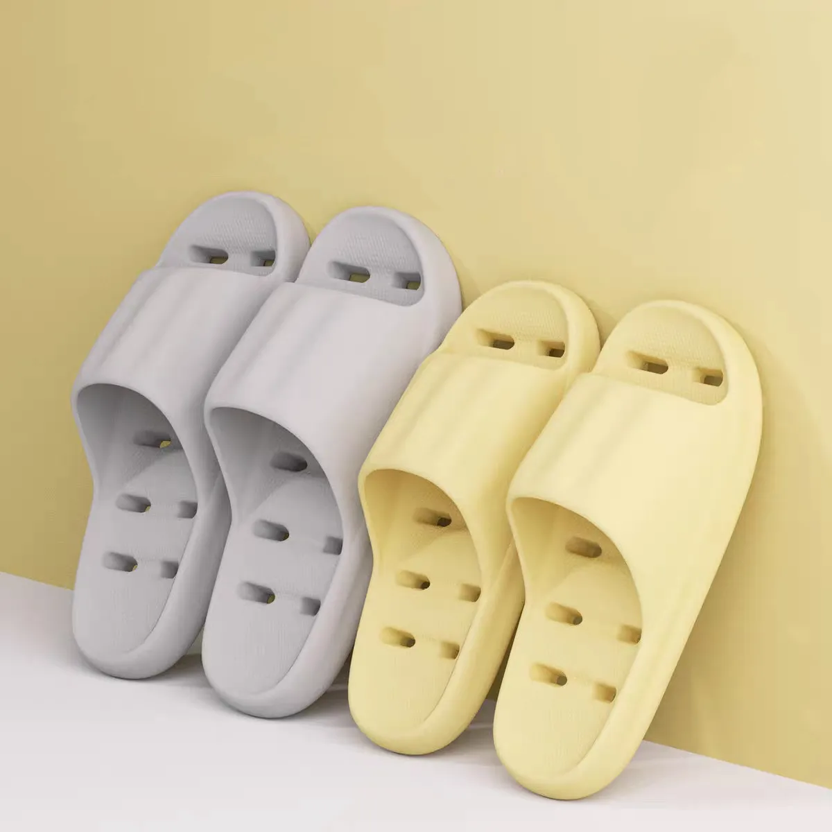 

Summer Leaky Slippers Bathroom Comfortable Quick-Drying Flip Flops Shower Shoes Men Women Couples Home Non-slip Beach Sandals