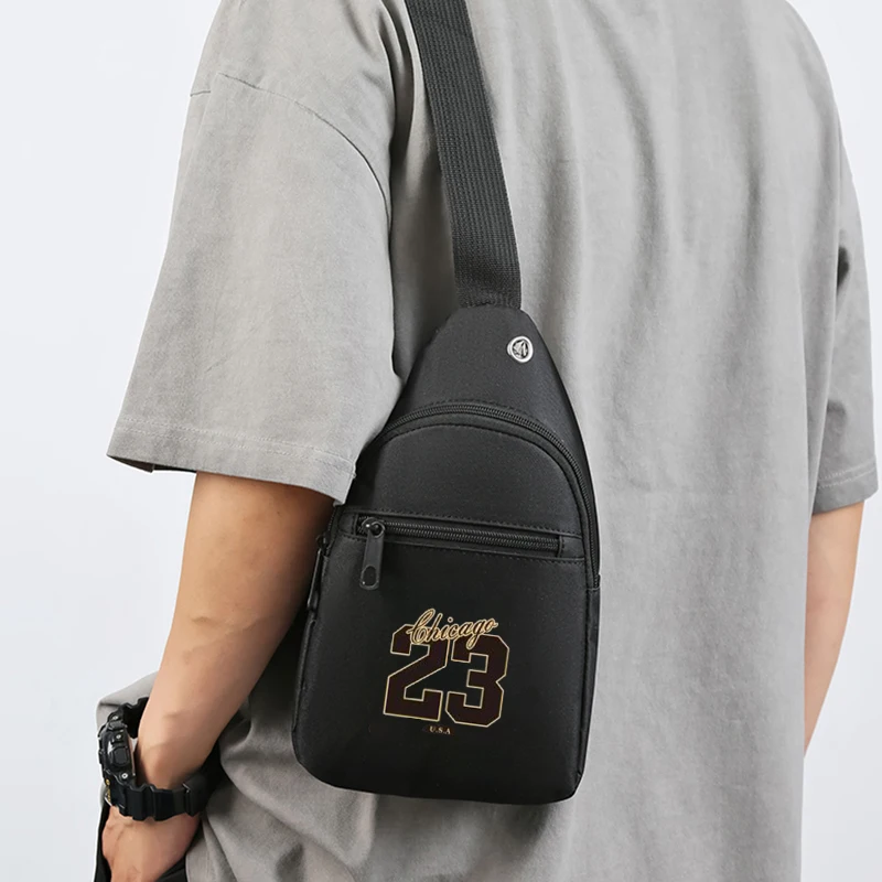 Borsa quadrata neutra per uomo e donna, perfetta per viaggi o affari, con design stampato digitale.