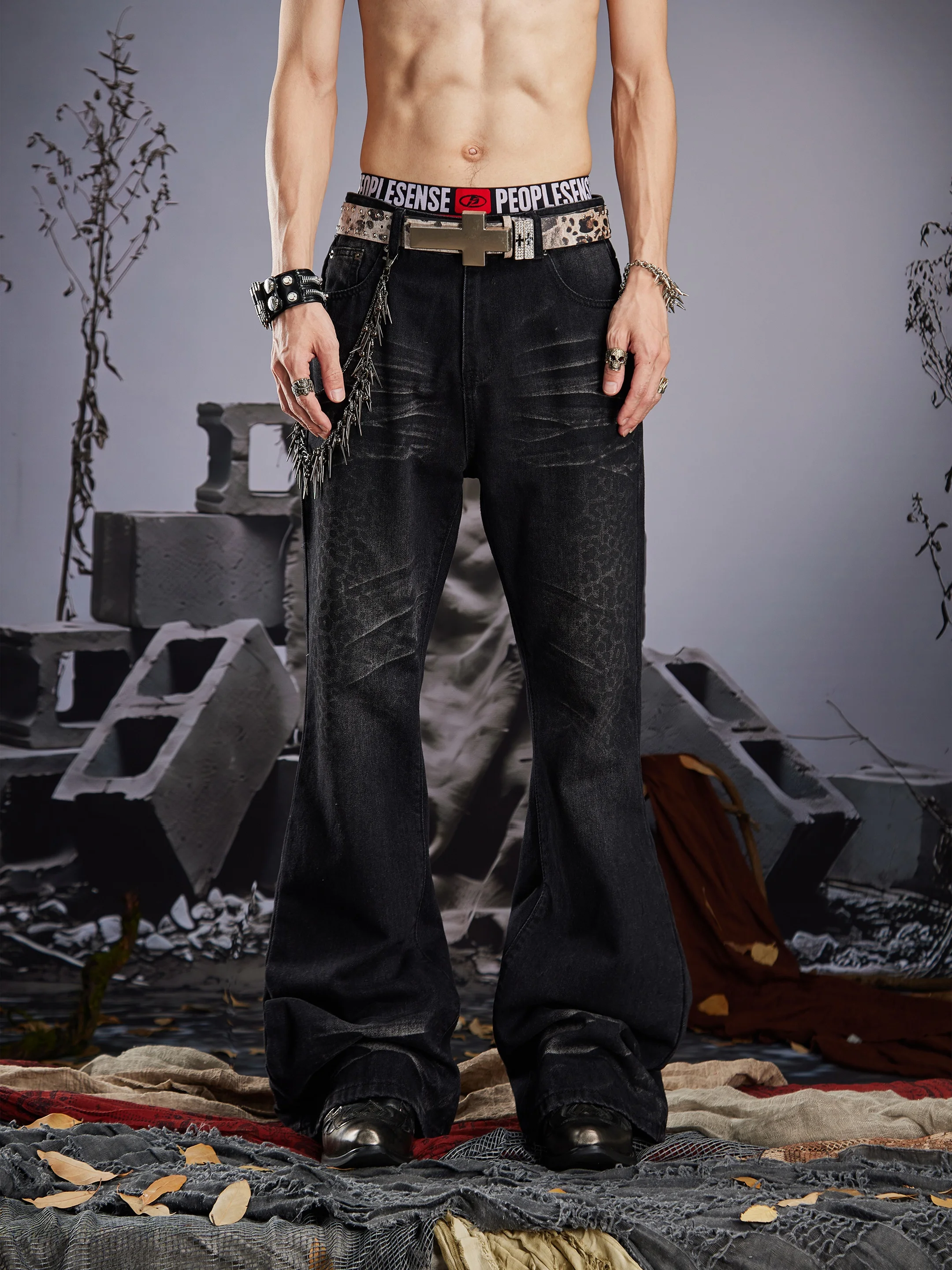 Calça Jeans Flare Unissex Estilo Street com Estampa de Leopardo Lavagem Clara Coleção Outono Moda Jovem Vintage