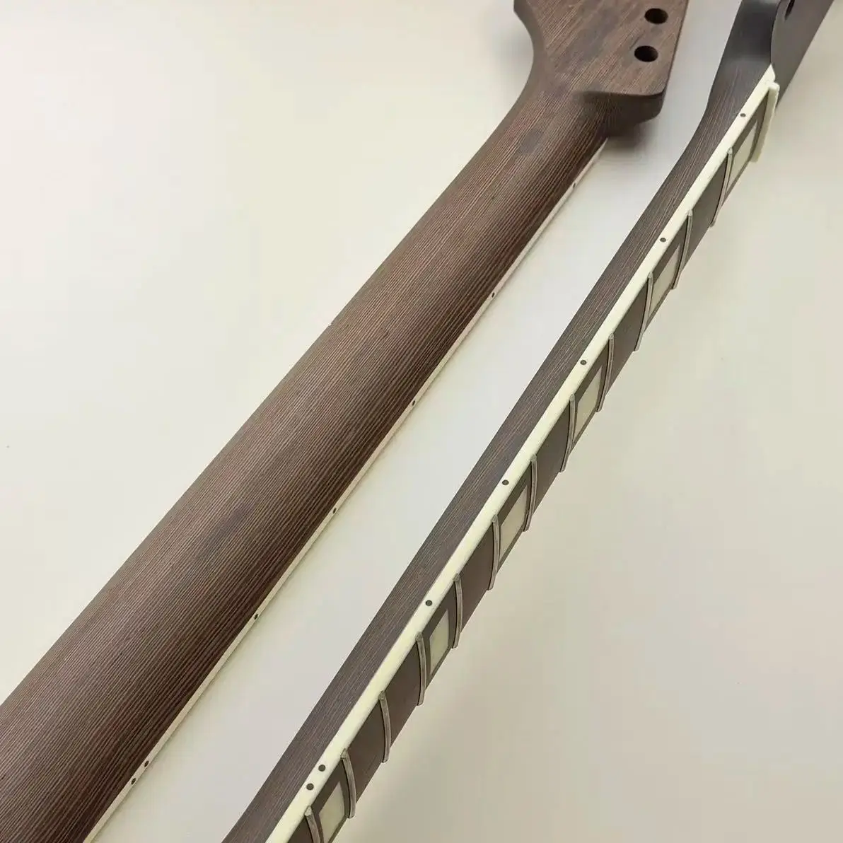 Premium Chicken Wing Wood ST Electric Guitar Neck 22-Fret 9.5'' Radius High-End Replacement for Musicians