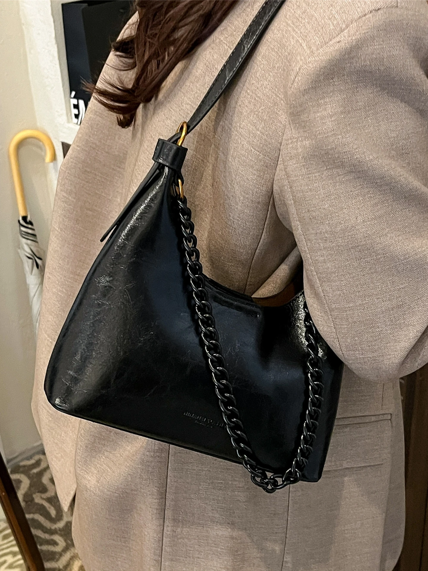 Classic Black Chain Crossbody Bag for Women Autumn Winter New Large Capacity One Shoulder Bags Texture Versatile Handbag