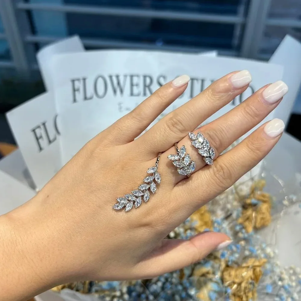 

Adjustable One-finger Open Leaf Ring Women Hand Cuff AAAAA Cubic Zirconia Bride Wedding Rings Fashion Aesthetic Party Gifts