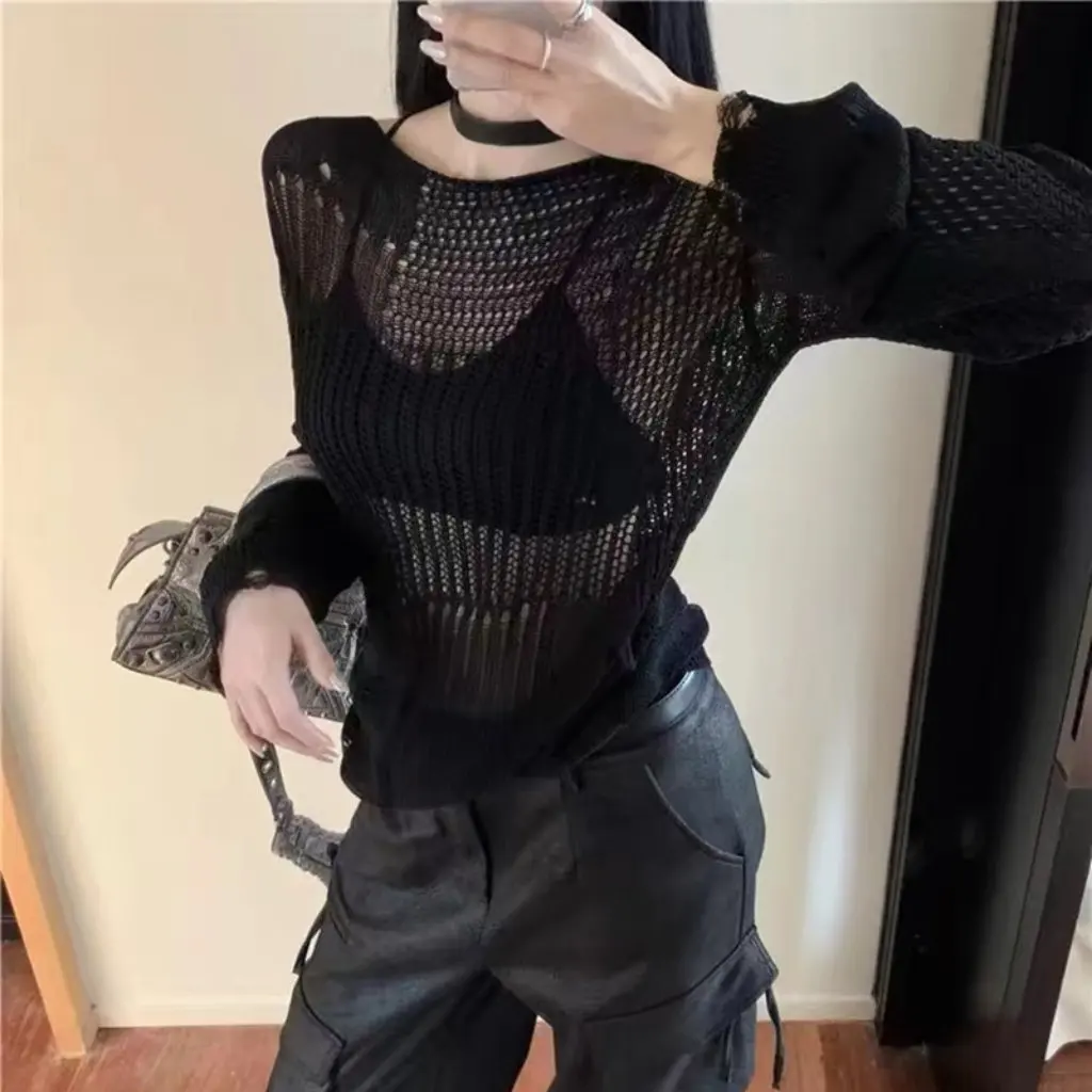 

Women's Summer Thin Sunscreen Shirt Hollow Design Sexy Spice Girl Style Perspective Hole Top New