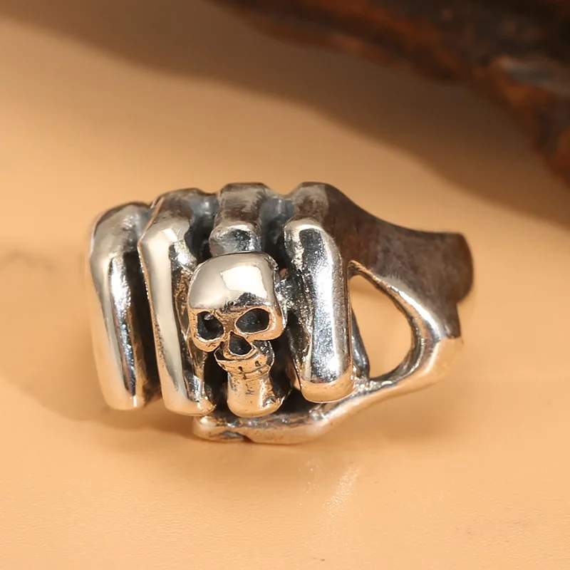 

Punch gesture S925 sterling silver hip hop ring men's and women's vintage Thai silver ring personality skull index finger